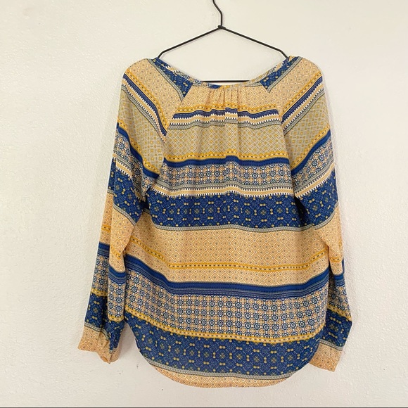 Collective Concepts Blouse - Picture 2 of 4